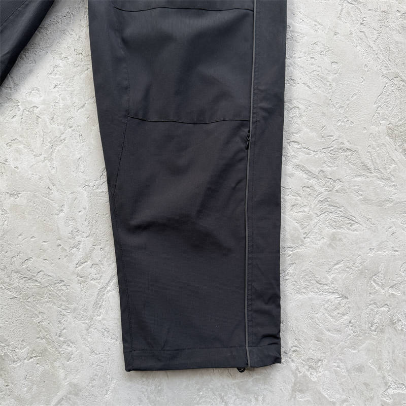 Syna World Micro Ripstop Windbreaker and Trackpant