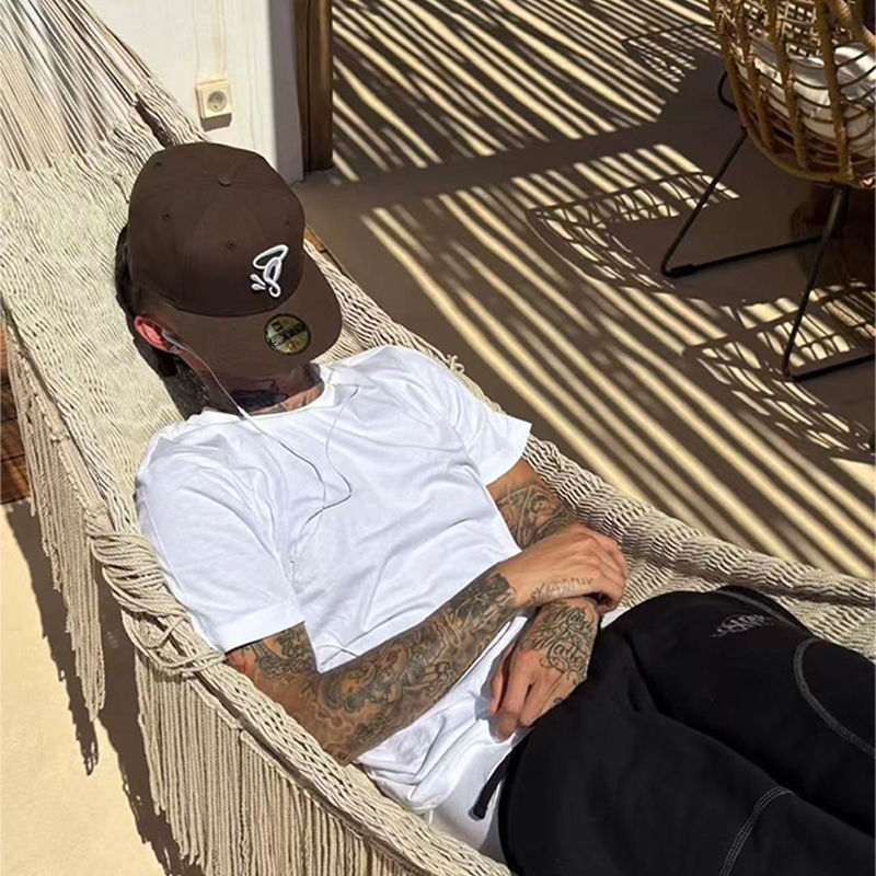 Syna World Energy Shorts Black Wearing Effect