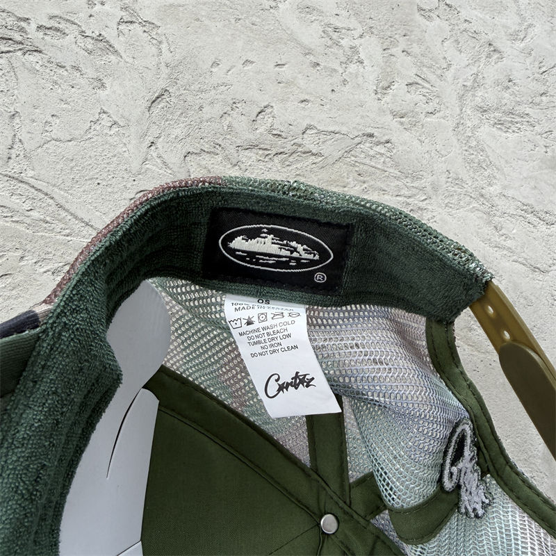 Corteiz Island Puff Print Trucker Hat