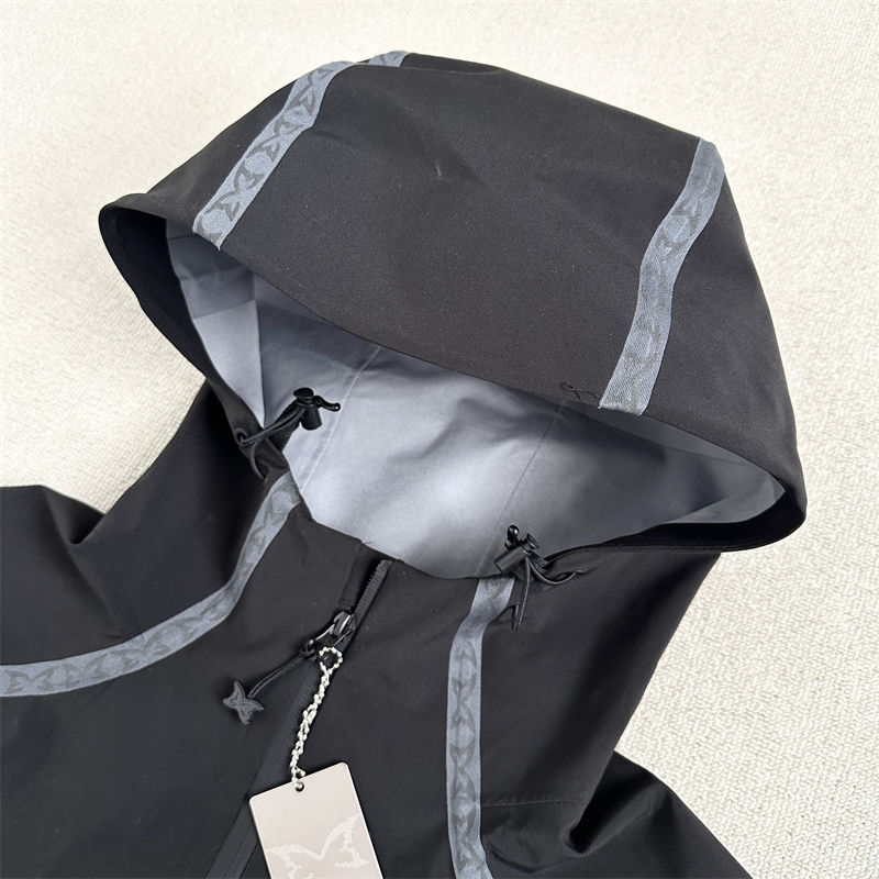 Mertra Seam Tape Shell Jacket
