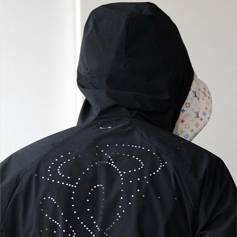 Syna World X PAF Lightweight Runner Jacket Black Wearing Effect