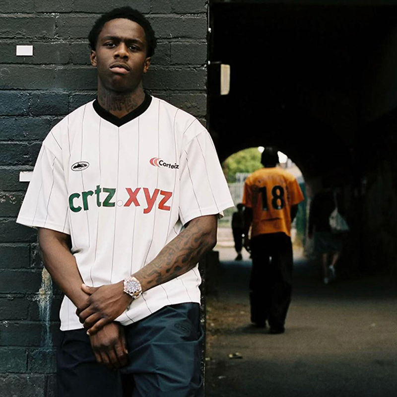 Corteiz Website Football Jersey Cream Wearing Effect