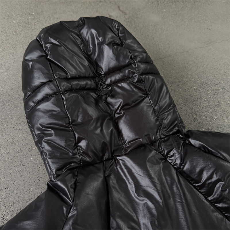 Mertra Grid Puffer