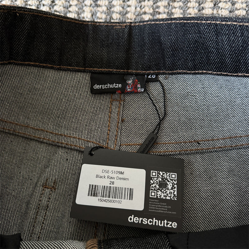 Derschutze Aziza Black Raw Jorts 01