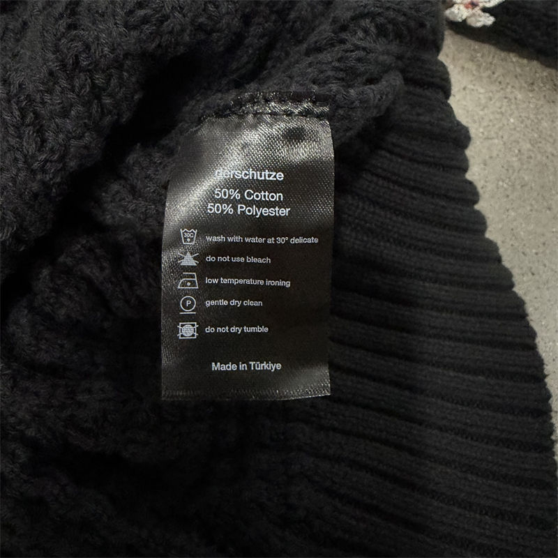 Derschutze Yakuza V3 Knit