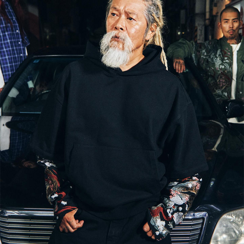Derschutze Yakuza Double Sleeve Hoodie Wearing Effect