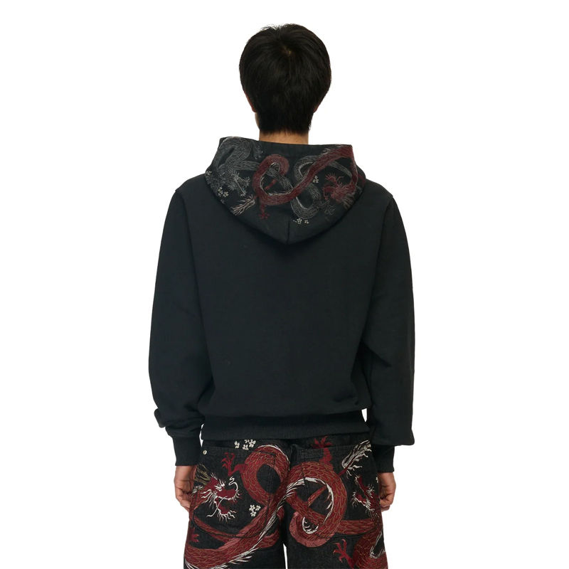 Derschutze Yakuza Hoodie Black 02 Wearing Effect