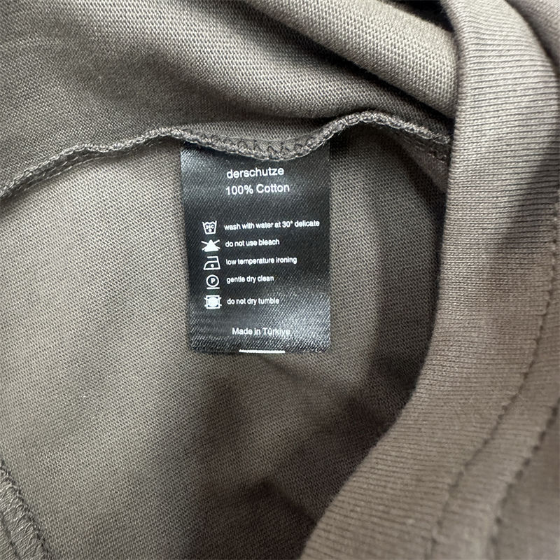 Derschutze Aziza T Shirt