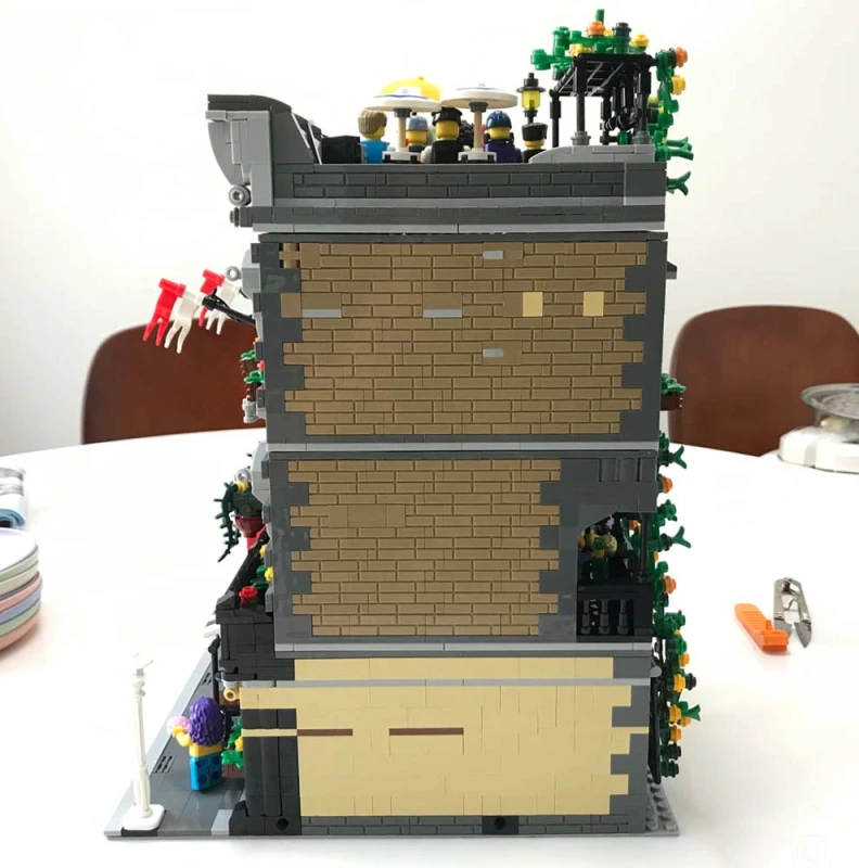 Creator Expert Street View Lion Pub 5910Pcs Moc Model Modular Building Blocks Bricks Toys 89107