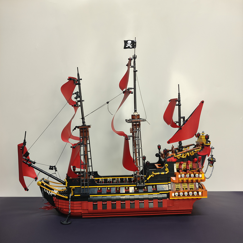 DK Pirates Of The Caribbean Queen Anne's Revenge 3694Pcs Moc Model Modular Building Blocks Bricks Toys DK6002