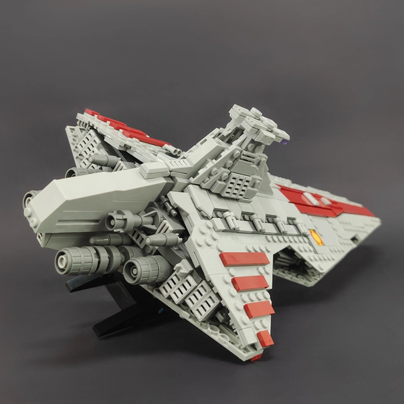 Jiestar Star Wars Venator Class Republic Attack Cruiser 960Pcs Moc Model Modular Building Blocks Bricks Toys 67106
