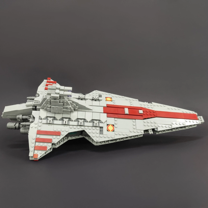 Jiestar Star Wars Venator Class Republic Attack Cruiser 960Pcs Moc Model Modular Building Blocks Bricks Toys 67106