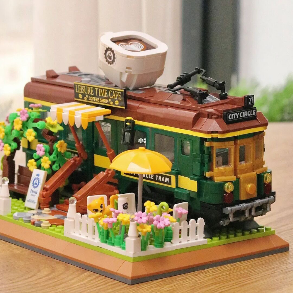 Mini Blocks ZheGao Creator Expert Street View Train Coffee House 1081Pcs Moc Model Modular Building Blocks Bricks Toys DZ6002