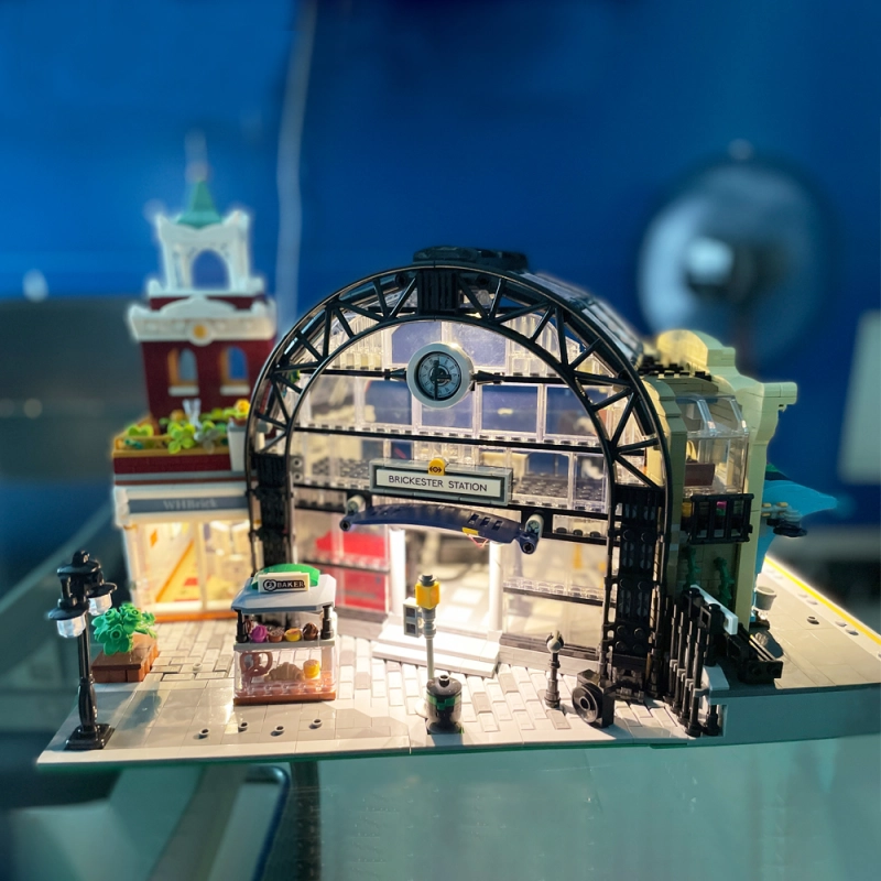 Jiestar Creator Expert Street View The Meeting Point of Train Station 2720Pcs Moc Model Modular Building Blocks Bricks Toys 89154
