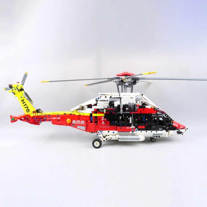 Technic Airbus H175 Rescue Helicopter 2001Pcs With Motor Moc Model Modular Building Blocks Bricks Toys 42145 74666