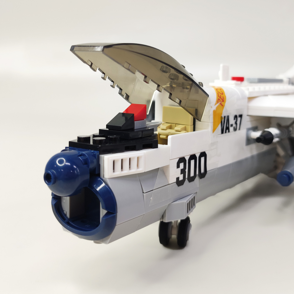 Jiestar Ideas Military A-7 Attack Aircraft 683Pcs Moc Model Modular Building Blocks Bricks Toys 61044