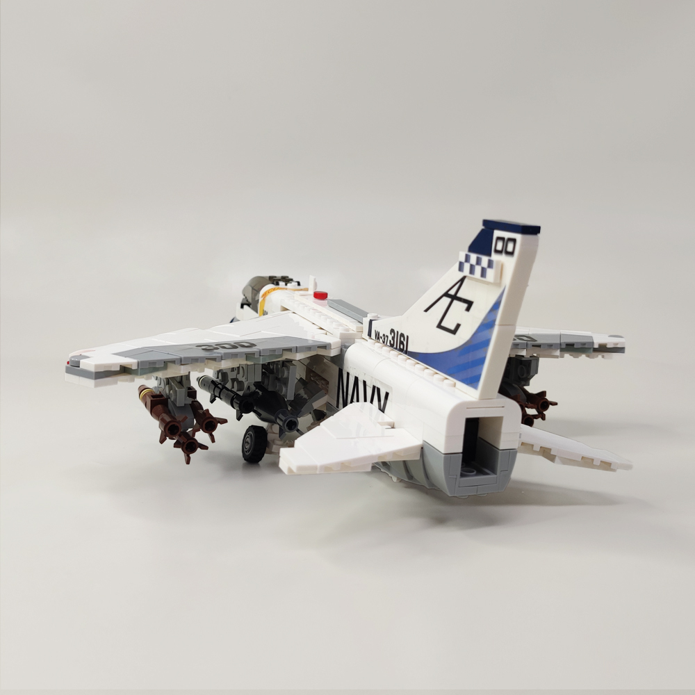 Jiestar Ideas Military A-7 Attack Aircraft 683Pcs Moc Model Modular Building Blocks Bricks Toys 61044