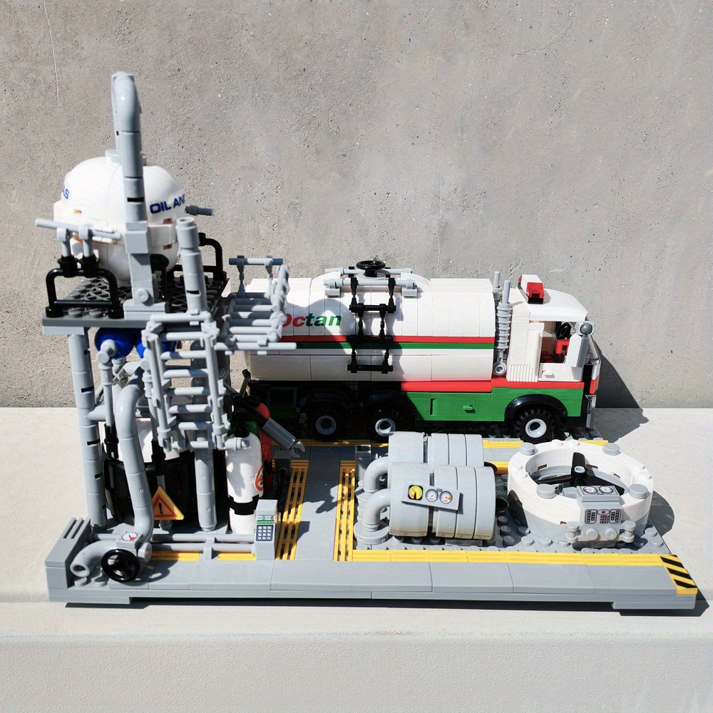 Natural Gas Transportation Station 721pcs Moc Model Modular Building Blocks Bricks Toys JJ9016