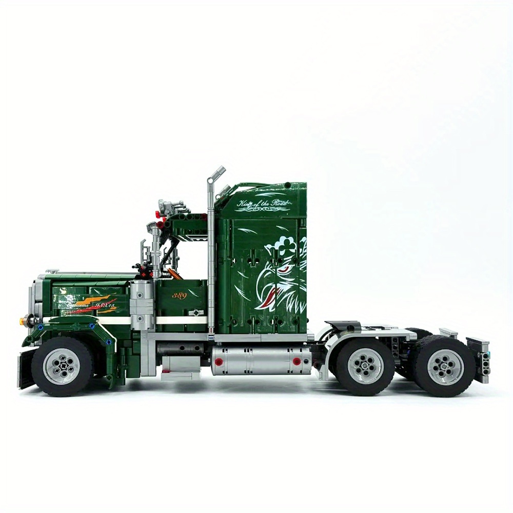Green American Truck 2105Pcs Building Blocks Toys Set Home Decor Perfect New Year Christmas Birthday Gifts For Friends