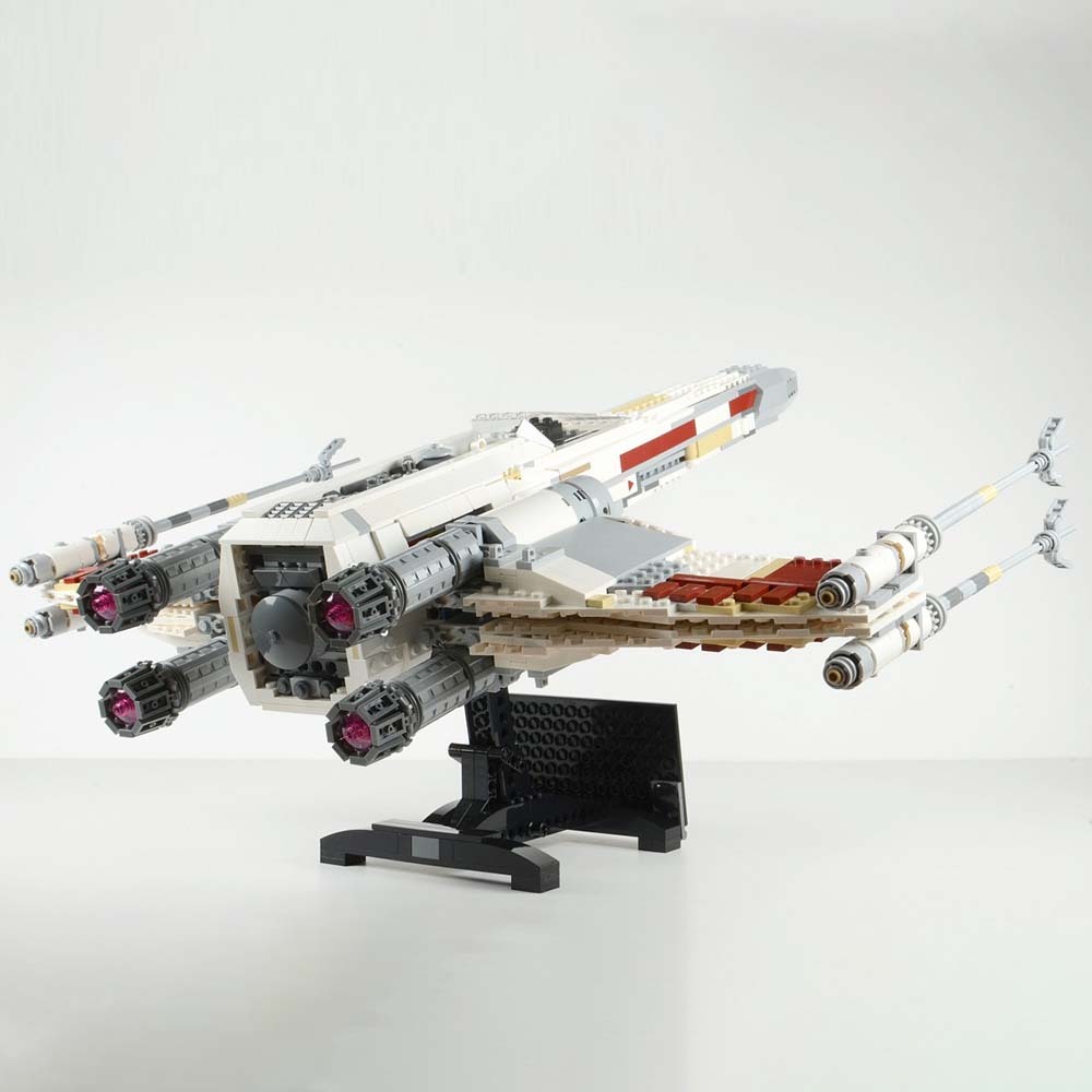 (Ship from USA) Star Wars Serial Red Five X-wing Starfighter 10240 05039 1618Pcs Building Blocks Bricks With Mini Figures