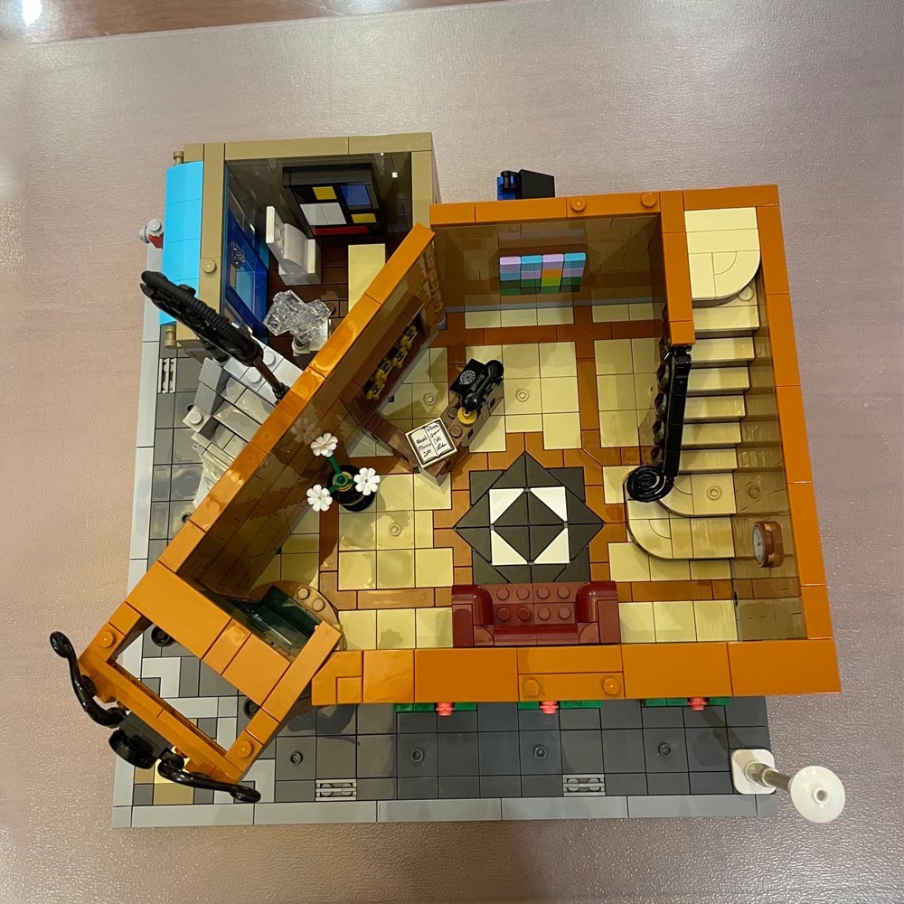 (Ship from USA) Classic Creator Expert Street View Serial Boutique Hotel 10297 22050 3066Pcs Building Blocks Bricks With Minifigures