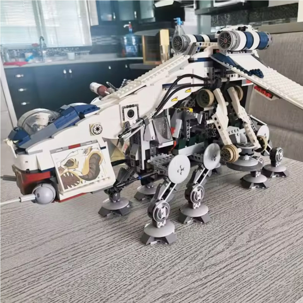 (Ship from EU) Star Wars Serial Republic Dropship with AT-OT Walker 10195 05053 1808Pcs Building Blocks Bricks compatible With LEGO Minifigures