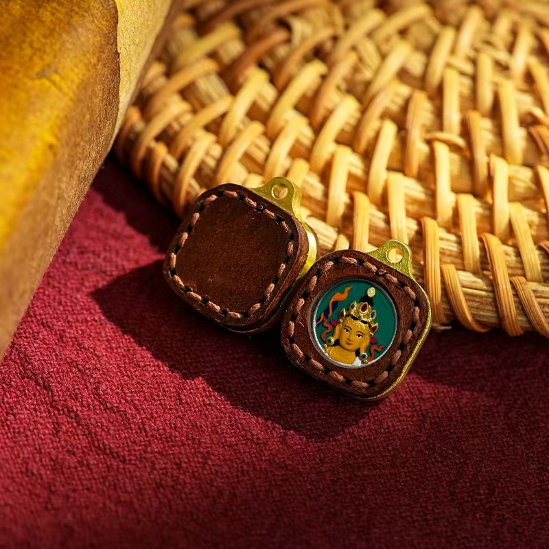 Zhakira姆 Yellow Wealth 3D Colorful Thangka Mini Tsatsa Hand-painted with Mineral Pigments Pendant Accessory (Bare Pendant)