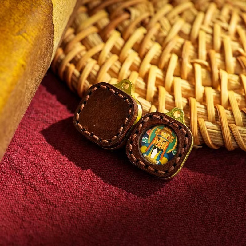 Zhakira姆 Yellow Wealth 3D Colorful Thangka Mini Tsatsa Hand-painted with Mineral Pigments Pendant Accessory (Bare Pendant)