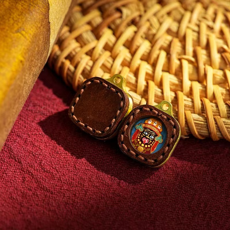 Zhakira姆 Yellow Wealth 3D Colorful Thangka Mini Tsatsa Hand-painted with Mineral Pigments Pendant Accessory (Bare Pendant)