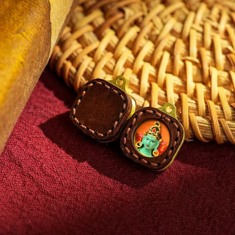 Zhakira姆 Yellow Wealth 3D Colorful Thangka Mini Tsatsa Hand-painted with Mineral Pigments Pendant Accessory (Bare Pendant)