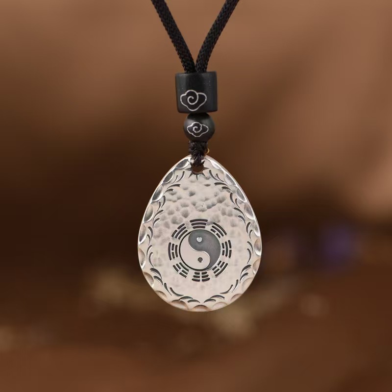 Teardrop-shaped Pendant with the Tai Chi and Bagua symbols
