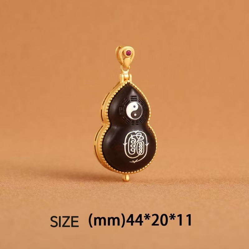 Sacred Taoist Gourd Amulet