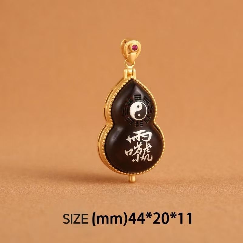 Sacred Taoist Gourd Amulet