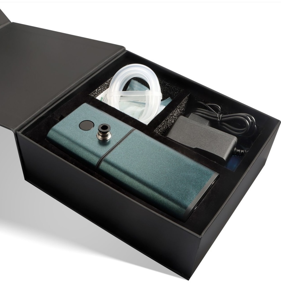 Tattoo needle cleaner