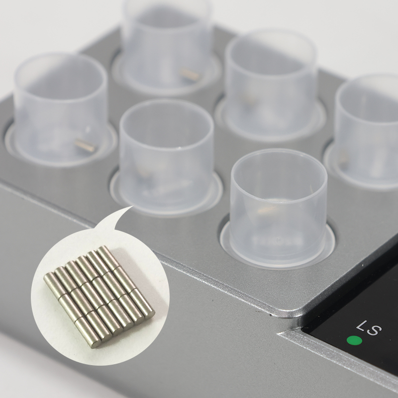 Adjustable speed color mixer