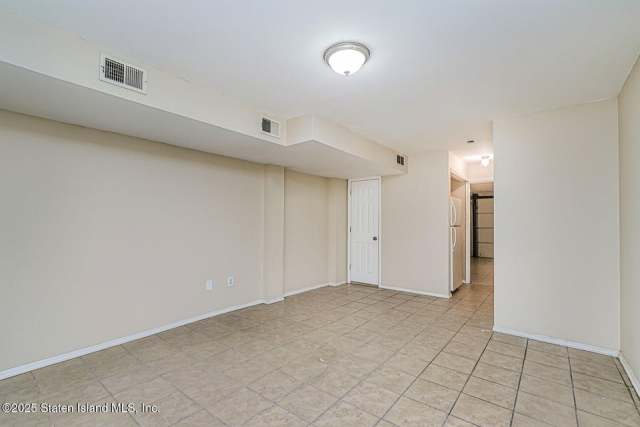465 Amherst Ave, Staten Island, NY 10306