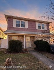 664 S Gannon Ave, Staten Island, NY 10314