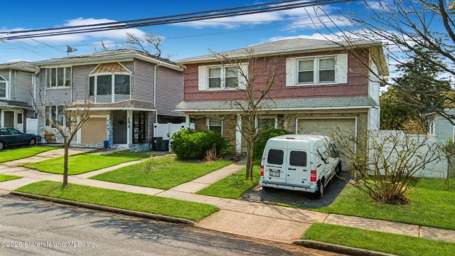664 S Gannon Ave, Staten Island, NY 10314