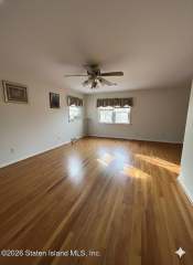 664 S Gannon Ave, Staten Island, NY 10314