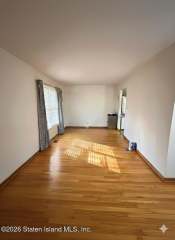664 S Gannon Ave, Staten Island, NY 10314