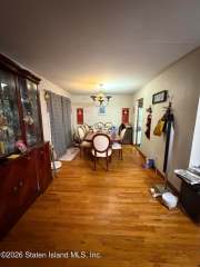 664 S Gannon Ave, Staten Island, NY 10314