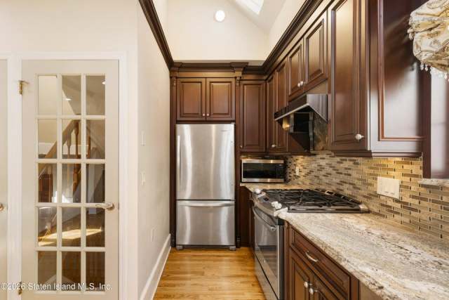 118 Jacques Ave, Staten Island, NY 10306