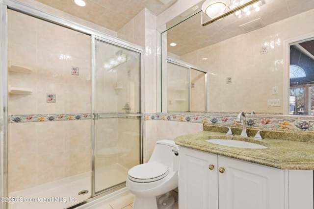 118 Jacques Ave, Staten Island, NY 10306