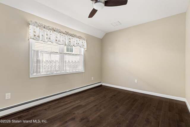118 Jacques Ave, Staten Island, NY 10306