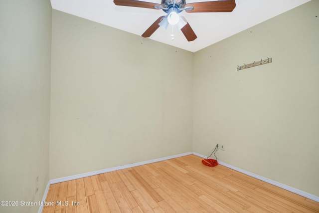 100 Debbie St B, Staten Island, NY 10314