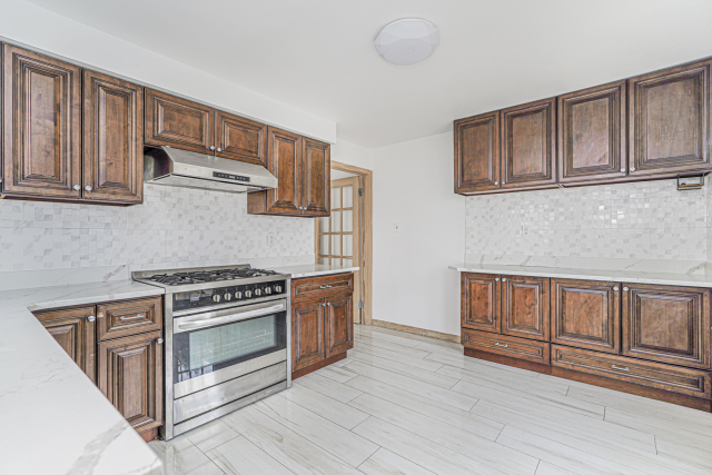 178 Vassar St, Staten Island, NY 10314