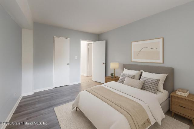 55 Austin Pl 2Y, Staten Island, NY 10304