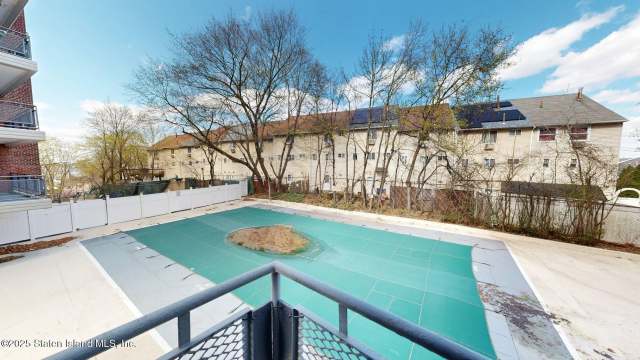 55 Austin Pl 2Y, Staten Island, NY 10304
