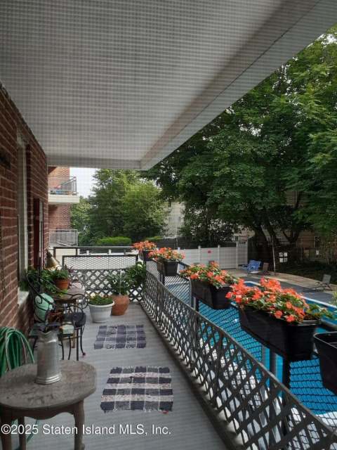 55 Austin Pl 2Y, Staten Island, NY 10304