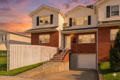 25 Winfield St, Staten Island, NY 10305